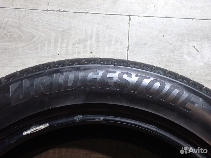 Bridgestone Alenza 001 235/55 R20 102V