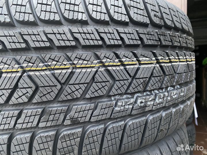 Pirelli Scorpion Winter 265/45 R21 108W