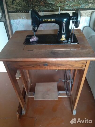 Швейная машина Altenburg