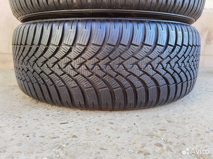 Falken Eurowinter HS01 215/50 R17 92V