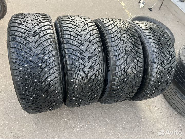 Nokian Tyres Hakkapeliitta 8 245/50 R18 100T