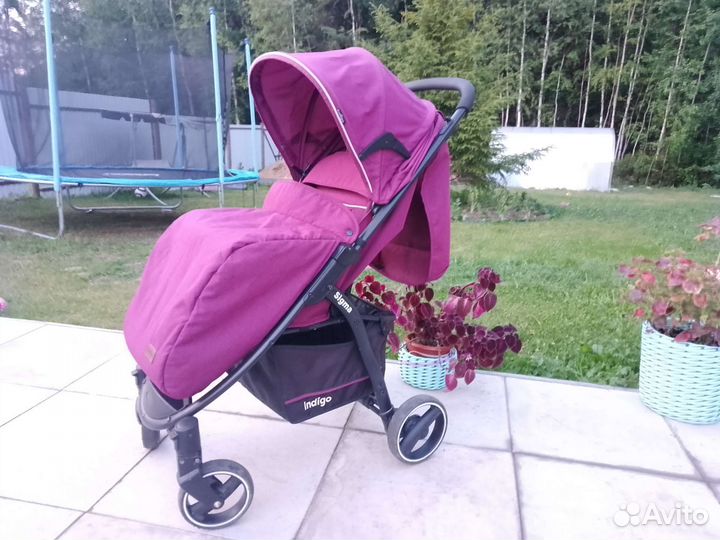 Прогулочная коляска