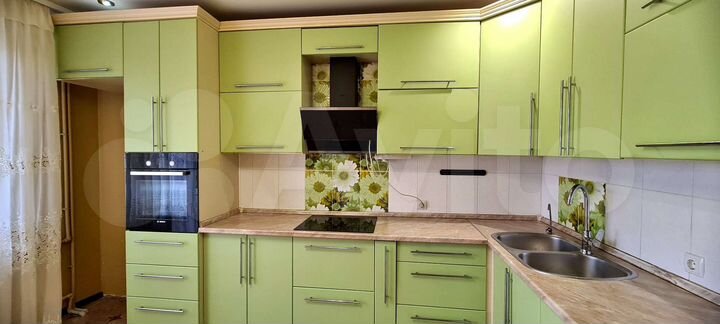 3-к. квартира, 106 м², 3/12 эт.