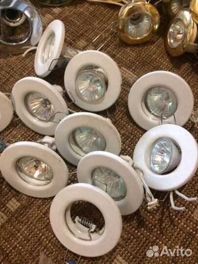 Светильники потолочные