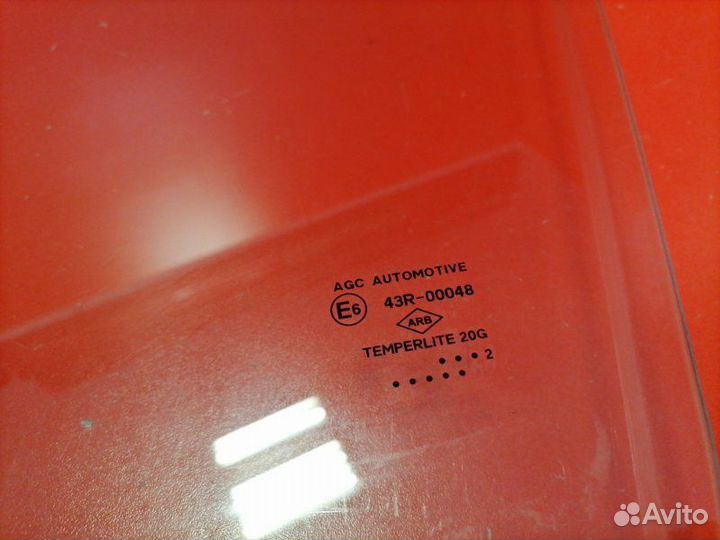 Стекло двери переднее левое Renault Duster HSM F4R