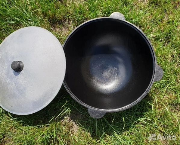 Казан чугунный узбекский с крышкой для плова
