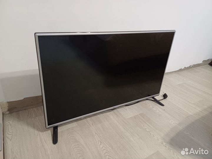 Телевизор 42 дюйма LG