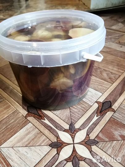 Белые грибы маринованные