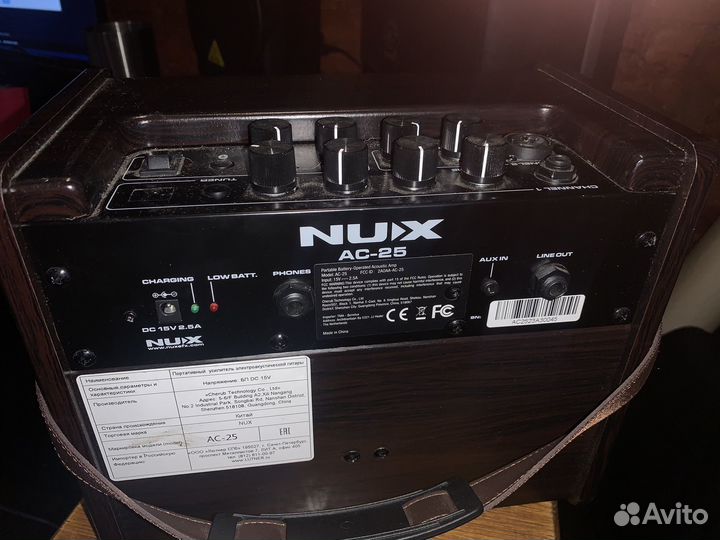 Комбоусилитель для акустической Nux 25 ватт