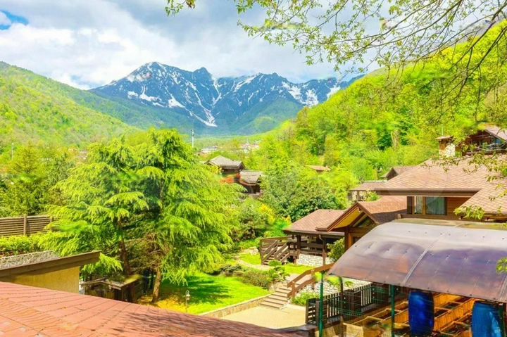 Дом 300 м² на участке 12 сот.