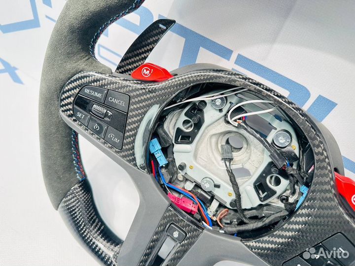 Руль BMW G-серия карбон