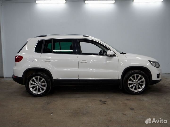 Volkswagen Tiguan 2.0 AT, 2012, 182 860 км