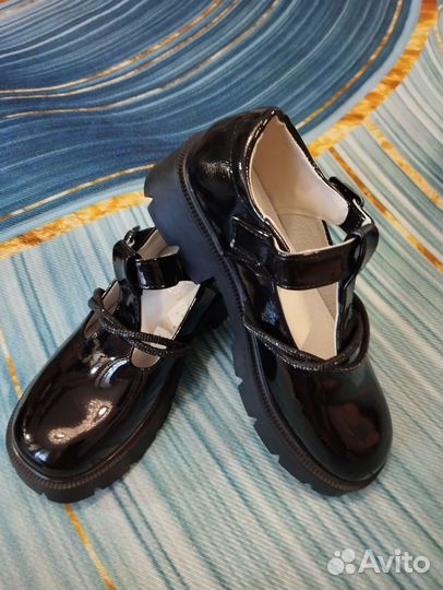Туфли лакированные для девочки 32