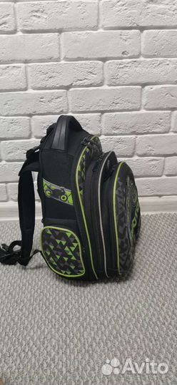 Школьный рюкзак для начальных классов