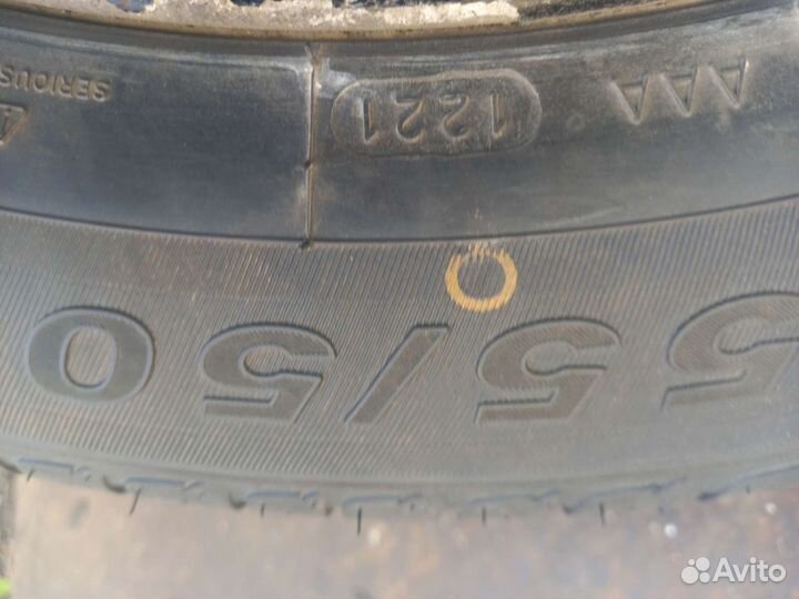 Royal Black Royal Performance 255/50 R19