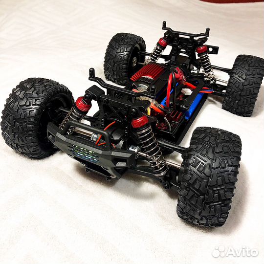 Радиоуправляемый монстр Remo Hobby 1/16 RED