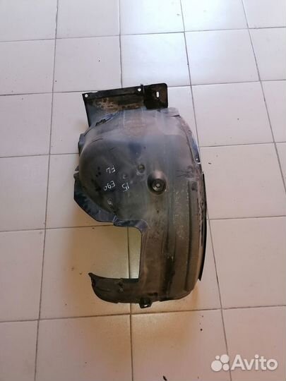 BMW E90 Локер передний левый задняя часть с Японии