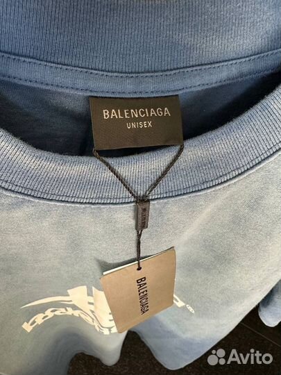 Футболка balenciaga