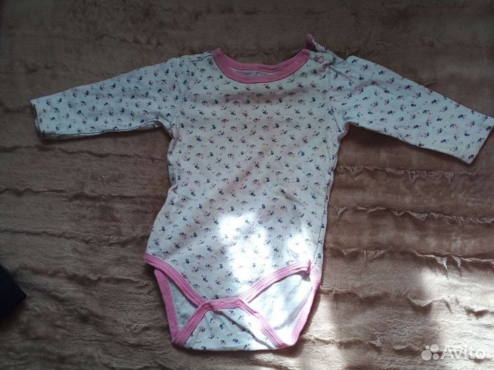 Детские вещи есть на девочку и на мальчика