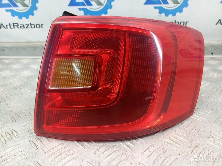 Фонарь задний правый Volkswagen Jetta 6 1.4 CAX