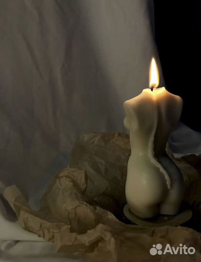 Аромасвеча женское тело