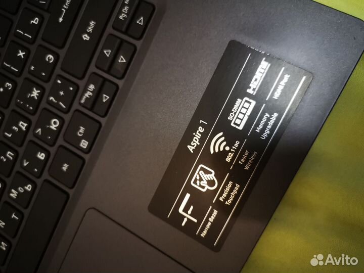 Как новый Acer \Проц-3.2GHz\ SSD\ 6Гб\ аккум 7ч