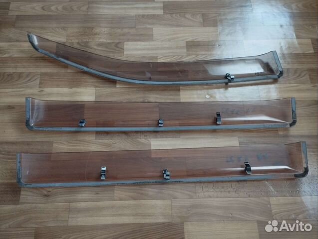 Ветровики поштучно на двери Nissan Serena TC24