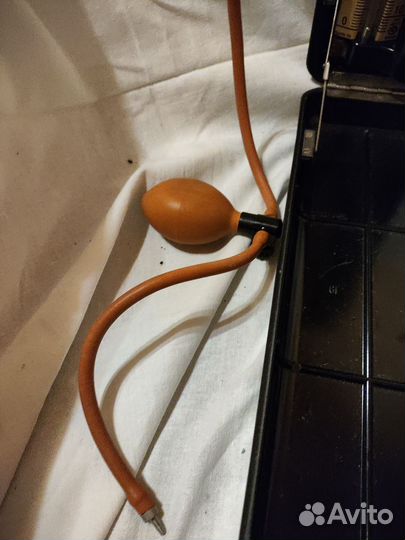 Тонометр в чехле (антикварный)