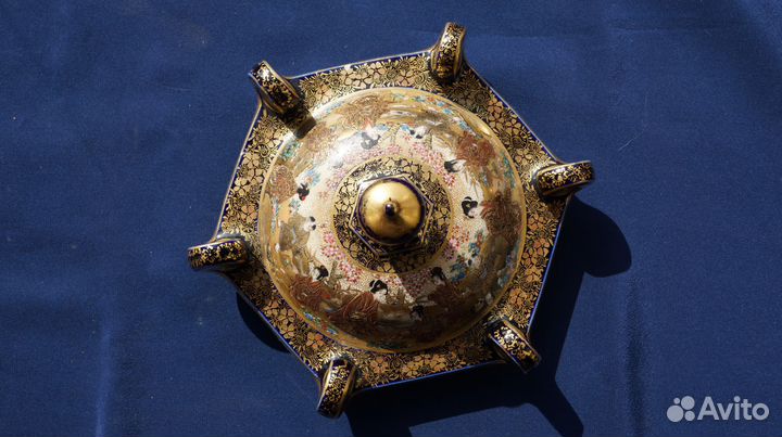 Старинная шкатулка. Фарфор Сацума. Япония, xiх век