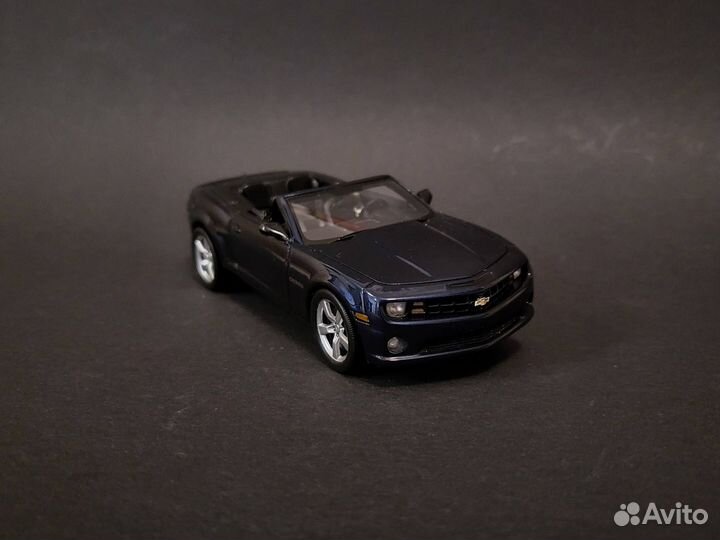 1 43 Chevrolet Camaro 2011 Convertible