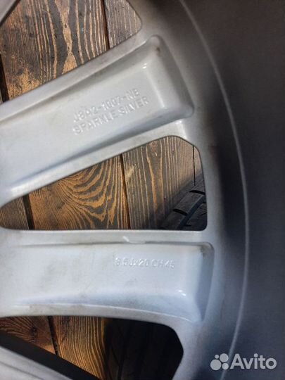 Оригинальные колеса Range Rover Velar