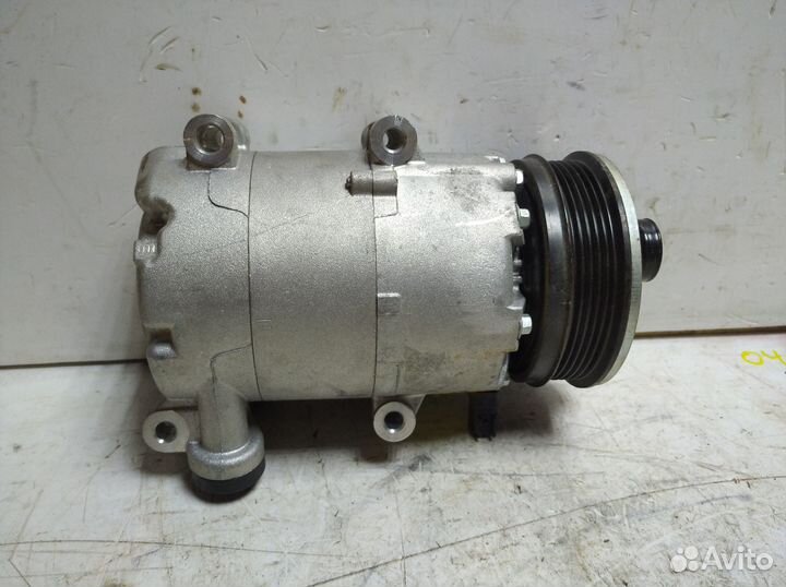 Компрессор кондиционера Ford Focus 2 2005-2011