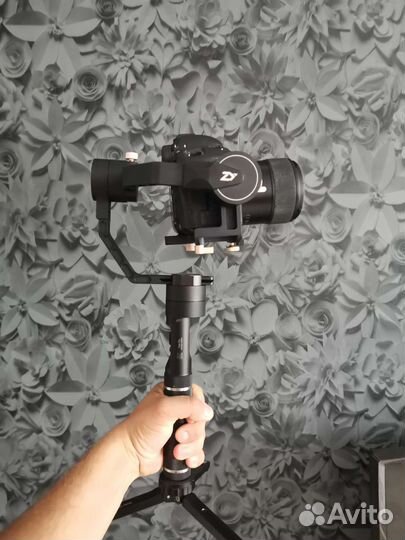 Стабилизатор zhiyun Crane plus