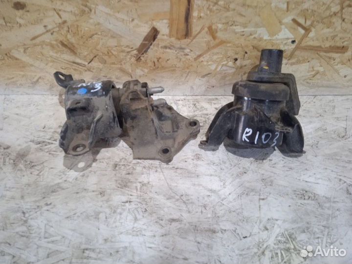 Опора двигателя Kia Rio