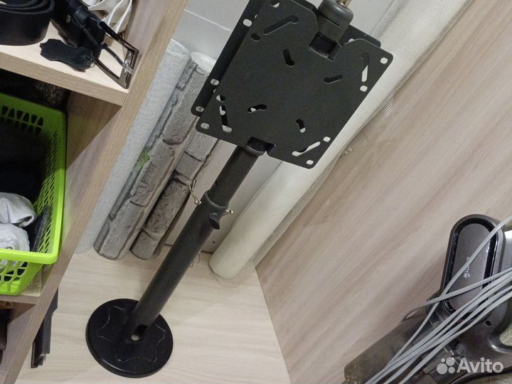 Кронштейн для телевизора