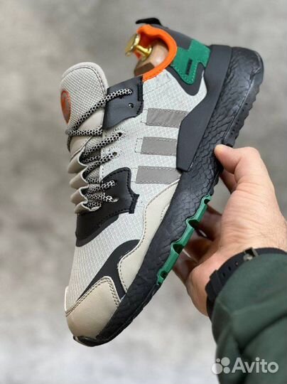 Adidas nite jogger разм. 45