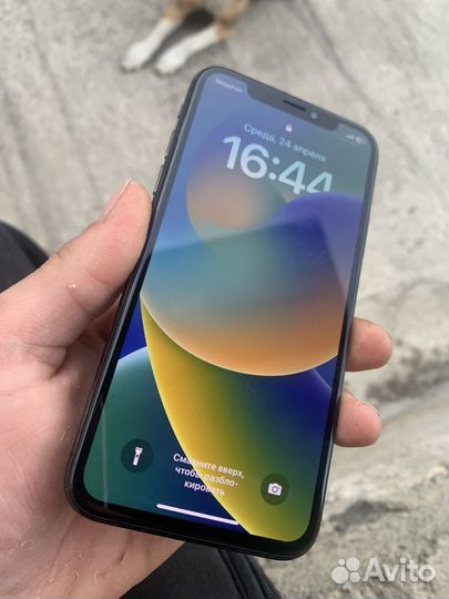 iPhone X, 64 ГБ
