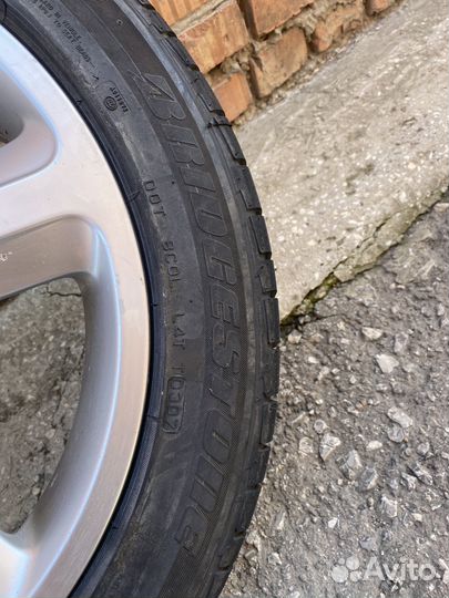 Bridgestone Potenza RE050 235/45 R17 94Y