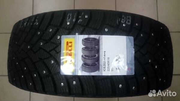 Pirelli Ice Zero 2 245/40 R18 97H