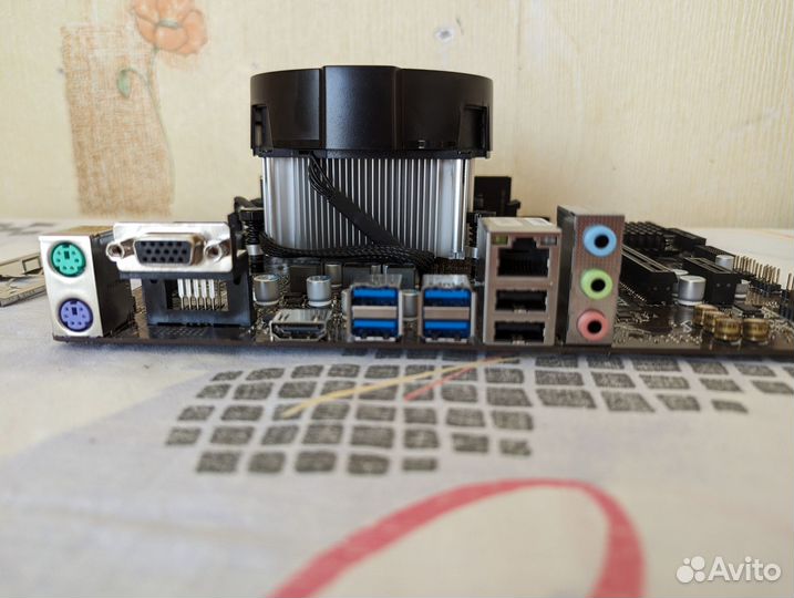 Комплект Ryzen 5 2600 Мать 16 Гб оперативки SSD