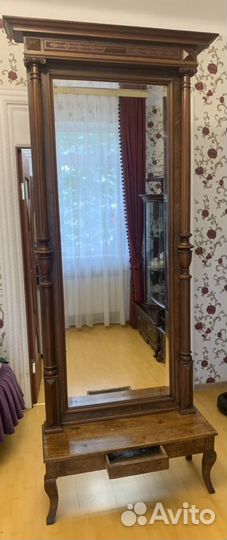 Антикварное зеркало