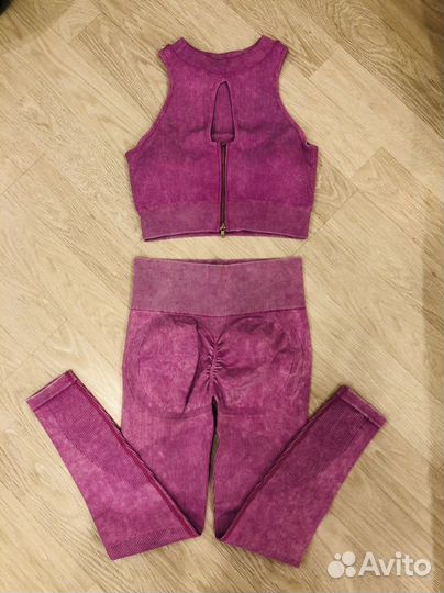 Костюм для фитнеса женский