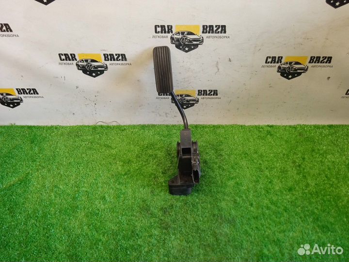 Педаль акселератора (газа) Opel Astra