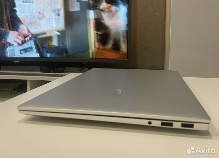 Honor MagicBook Pro 16.1; 512gb;8gb; Ryzen 5-3500