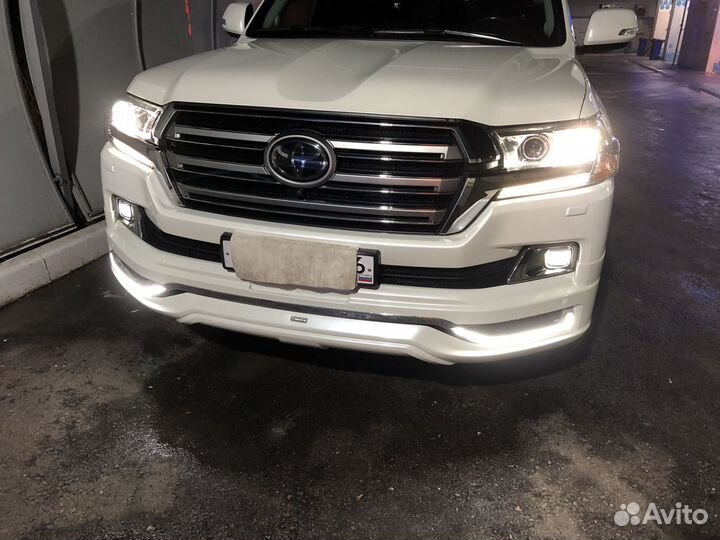 Фаркоп и обвес на Toyota Land Cruiser 200