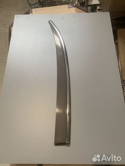 Ветровик задний правый Toyota Majesta GRS 186 2004