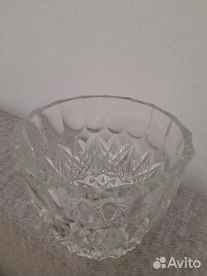 Хрустальная ваза