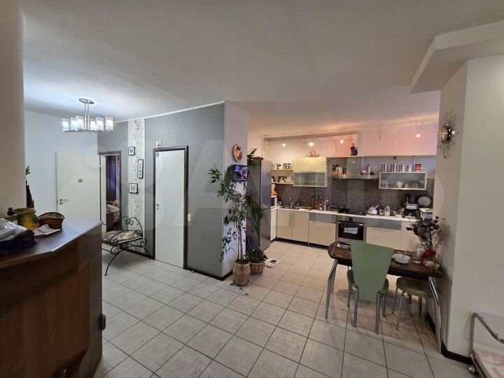 2-к. квартира, 72,8 м², 5/6 эт.