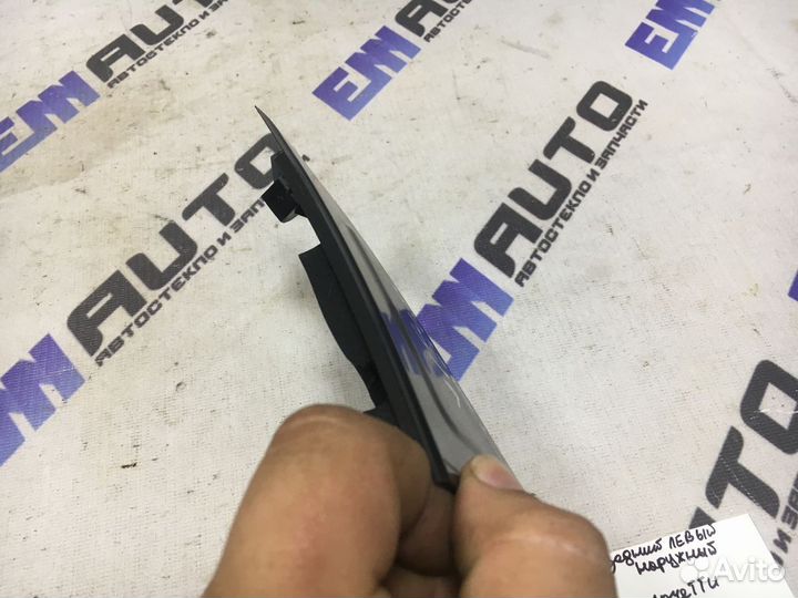 Уголок двери задний левый наружный Шевроле Лачетти