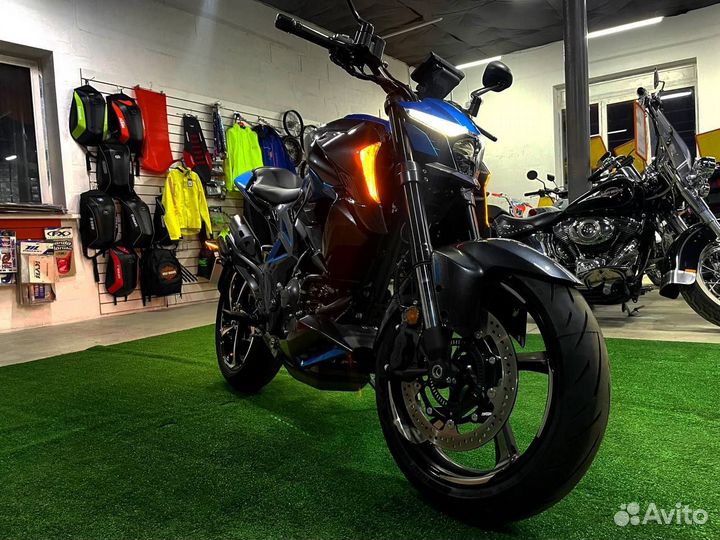 Zontes ZT350-R1